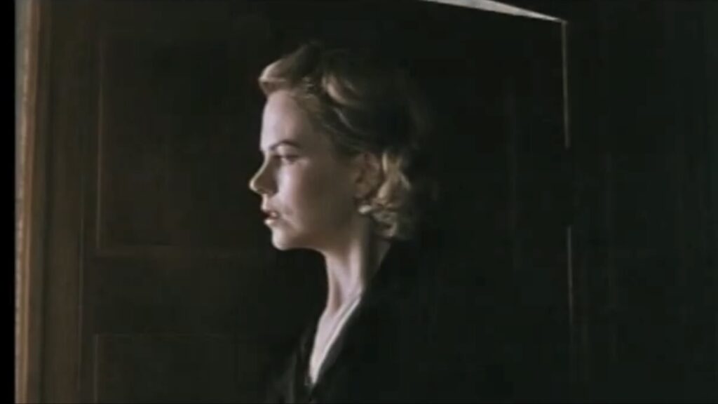 Huluで視聴できるおすすめ名作ドラマや映画「アザーズ」