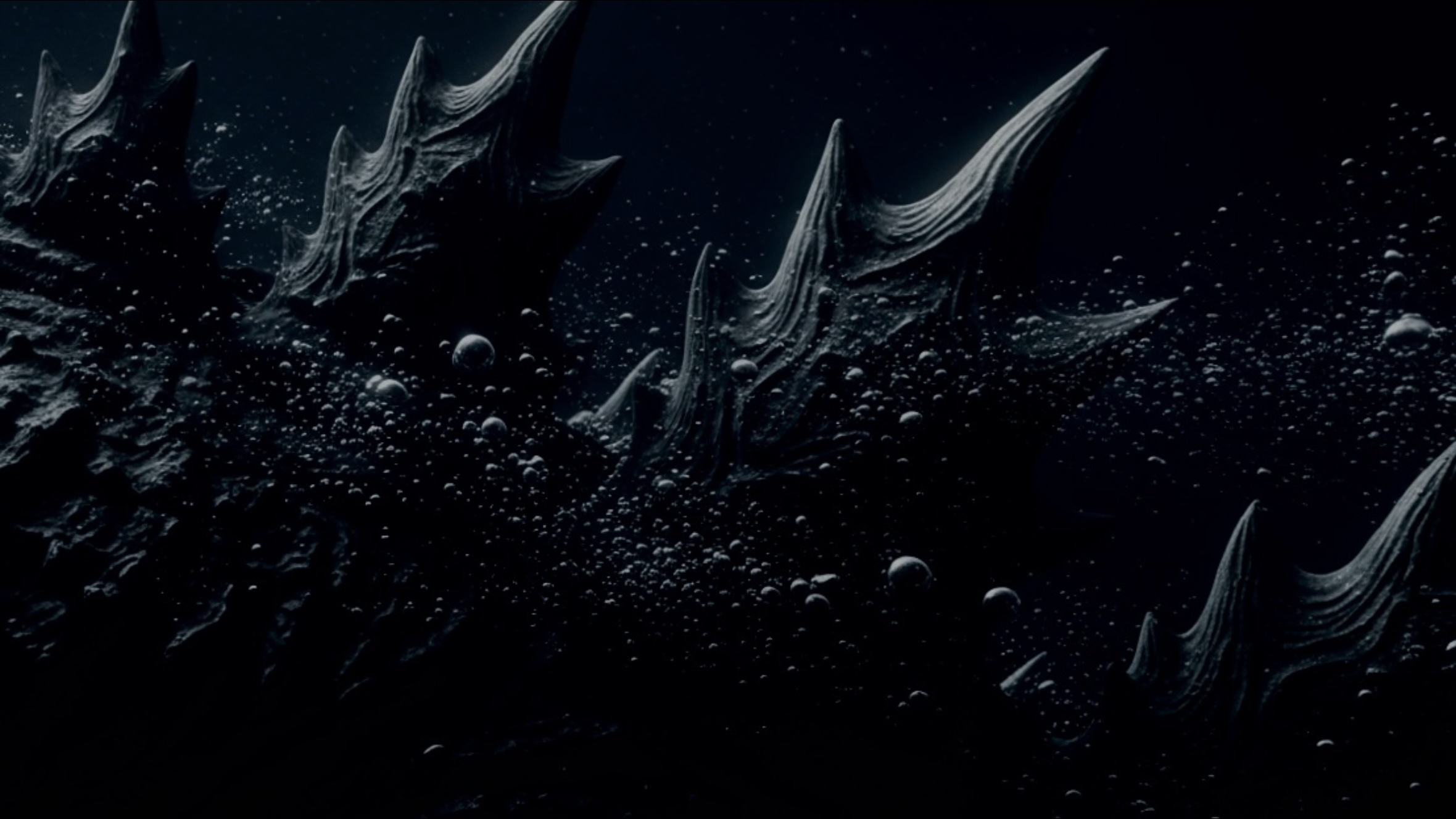 新作ゴジラ映画タイトル「ゴジラ-0.0（ゴジラマイナスゼロ）」をゴジラ-1.0の続編として考察する・イメージ画（深海の背びれ）